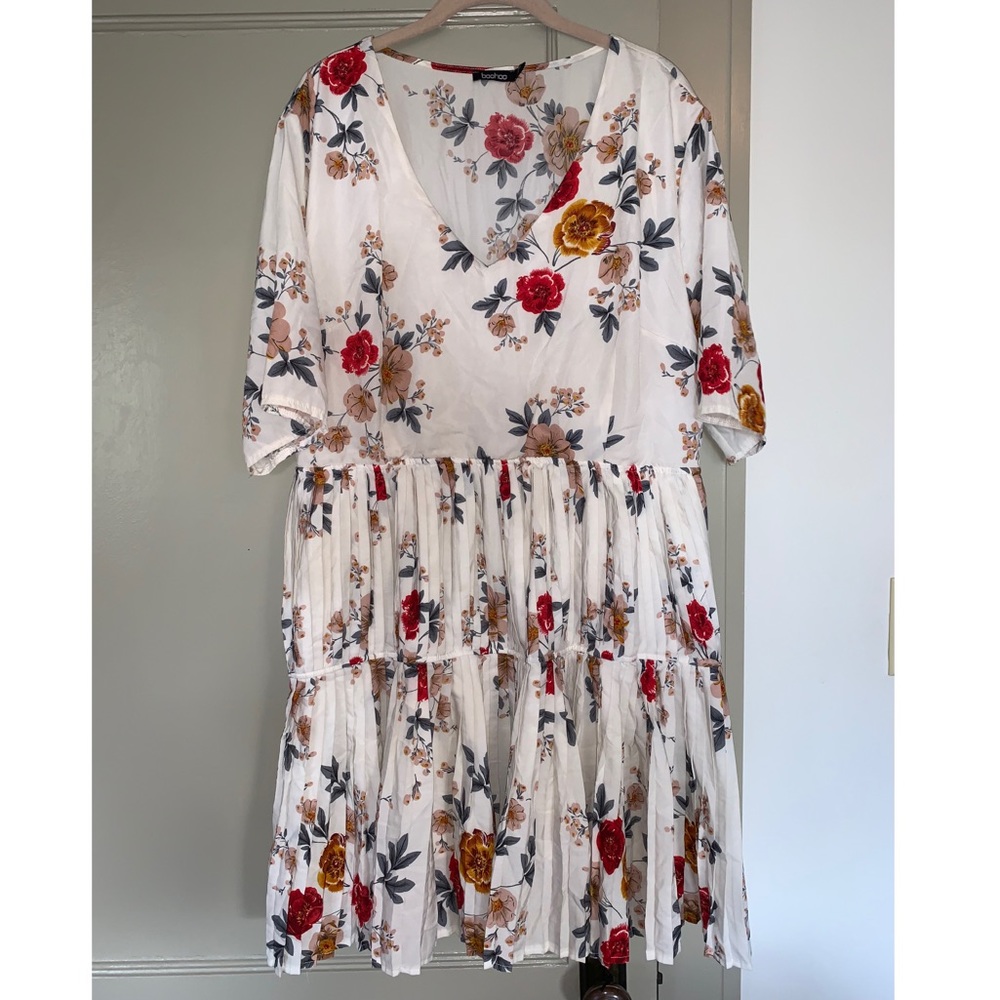 Floral Pleated Dress